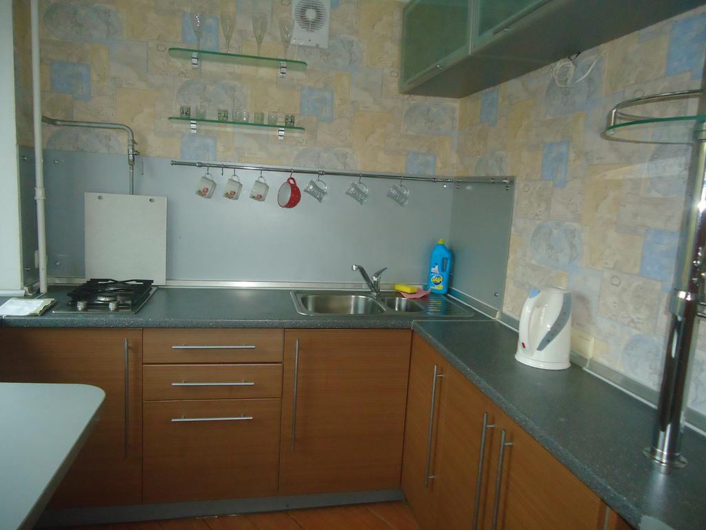 Studio On Vandy Vasylevskoi 8 Kiev Luaran gambar